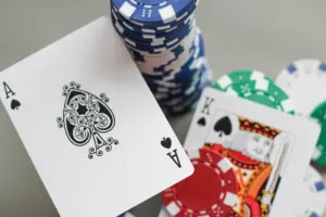 3 blackjackin strategiaa aloittelijalle